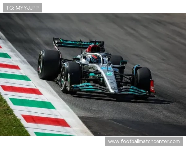 F1赛季激烈角逐重燃战火 各车队战略调整备战新一轮赛事