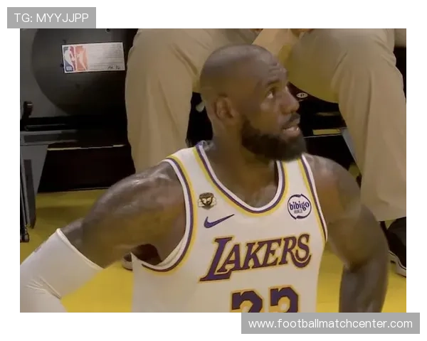 NBA最新战况：詹姆斯助湖人逆转胜勇士 获职业生涯第1000场胜利